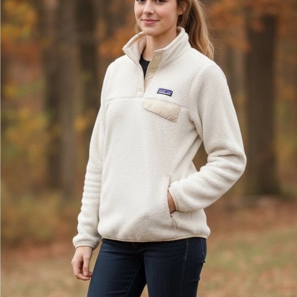 Patagonia Sweaters - Patagonia Sweater Fleece Women’s Re-Tool Snap-T Pullover size Small Ivory